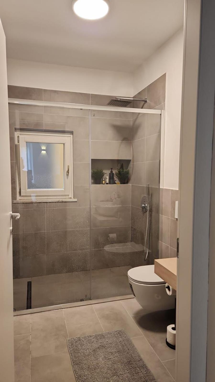 I Marmi New Royal Design Apartment Livorno Eksteriør bilde
